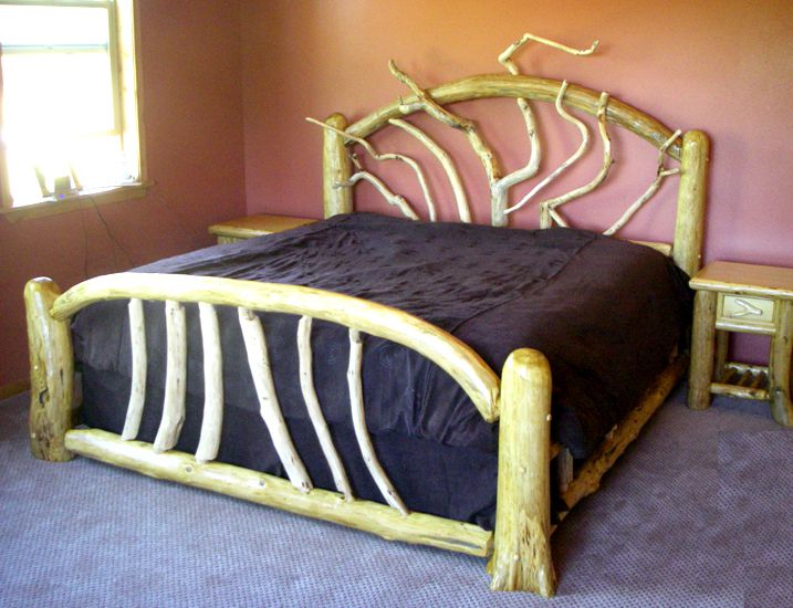 Rootsy log bed
